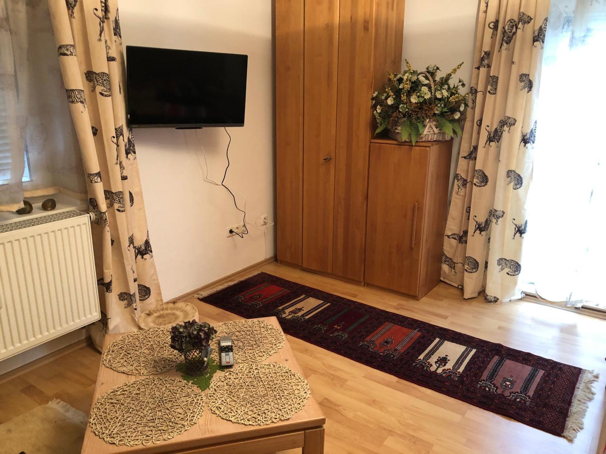 Schoene Ferienwohnung In Bahnhofsnaehe Fuer Urlaub, Studium Oder Arbeit Deggendorf Exteriér fotografie