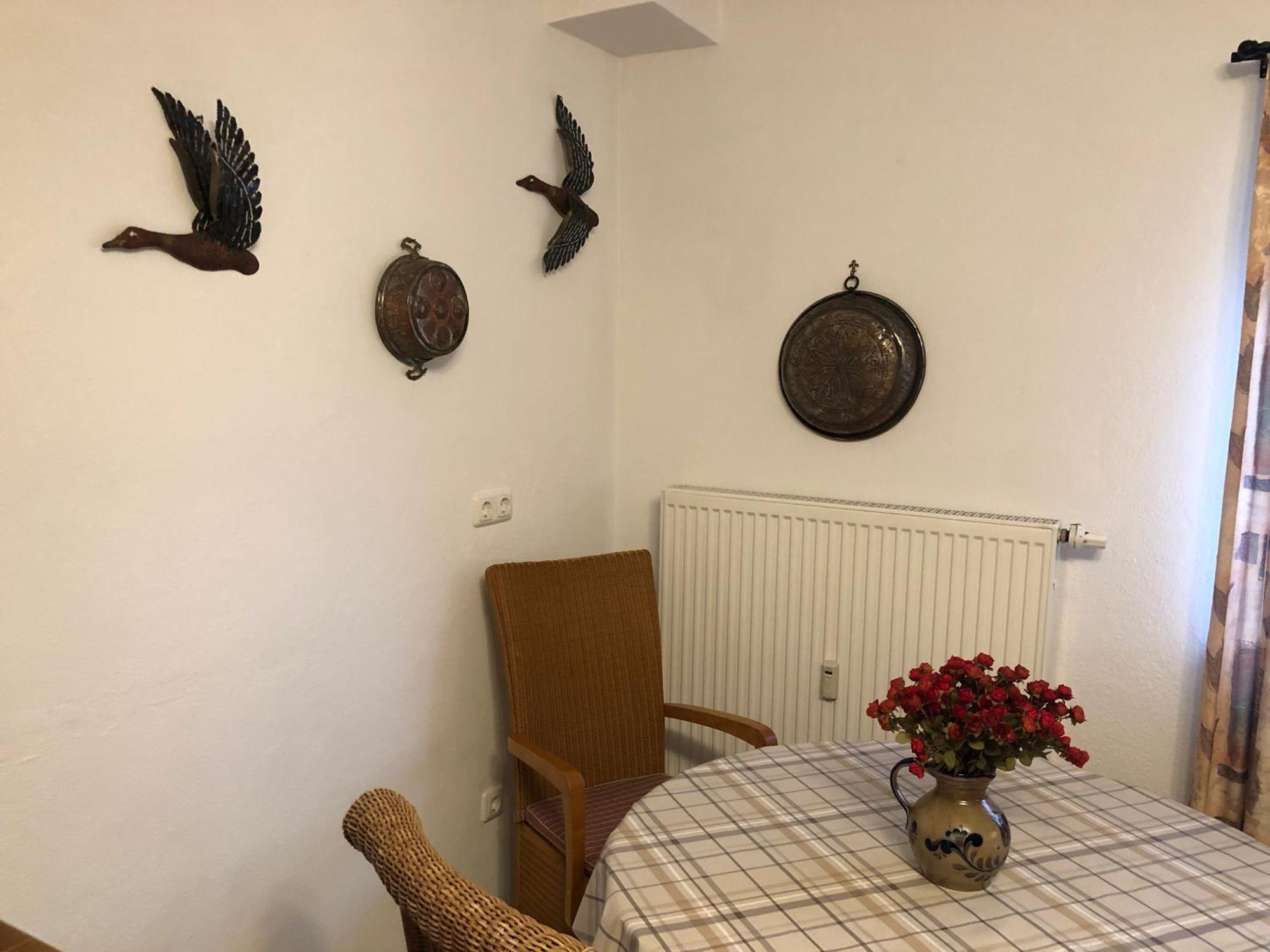Schoene Ferienwohnung In Bahnhofsnaehe Fuer Urlaub, Studium Oder Arbeit Deggendorf Exteriér fotografie