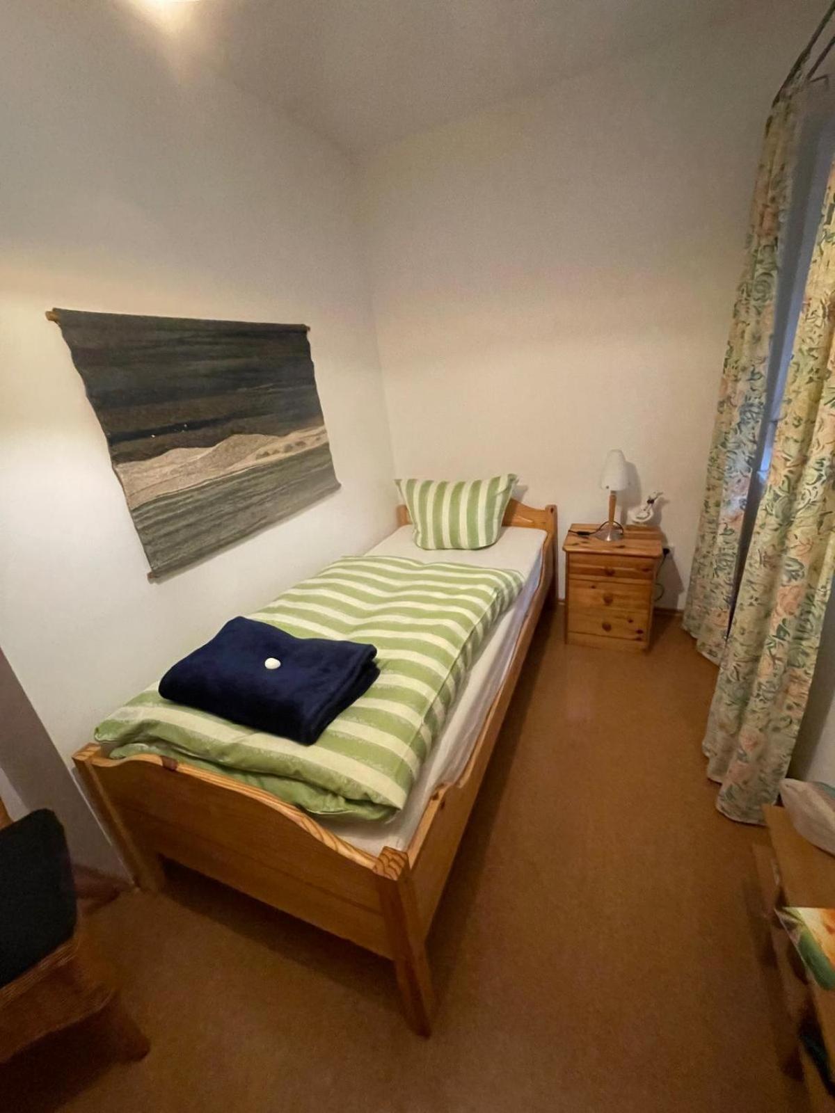 Schoene Ferienwohnung In Bahnhofsnaehe Fuer Urlaub, Studium Oder Arbeit Deggendorf Exteriér fotografie