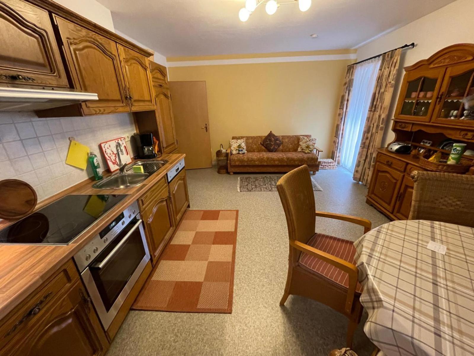 Schoene Ferienwohnung In Bahnhofsnaehe Fuer Urlaub, Studium Oder Arbeit Deggendorf Exteriér fotografie